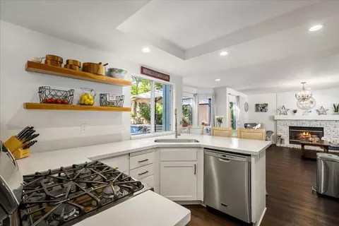 Kitchen - 159 Northridge Dr, Grass Valley, CA 95945 photo 1 of 3