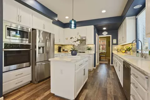 Kitchen - 2452 Amatchi Dr, Tracy, CA 95304 photo 2 of 7