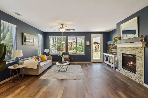 Living - 2452 Amatchi Dr, Tracy, CA 95304 photo 2 of 3