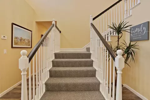 Entry Way - 2452 Amatchi Dr, Tracy, CA 95304 photo 5 of 12