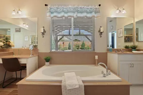 Bath - 2452 Amatchi Dr, Tracy, CA 95304 photo 7 of 7