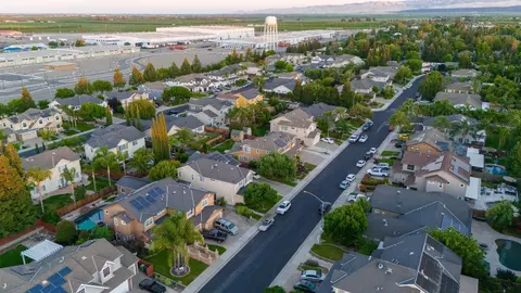 View/Area - 2452 Amatchi Dr, Tracy, CA 95304 photo 6 of 13