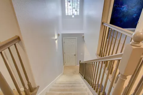 Entry Way - 346 Goshawk Ct, Patterson, CA 95363 photo 4 of 4