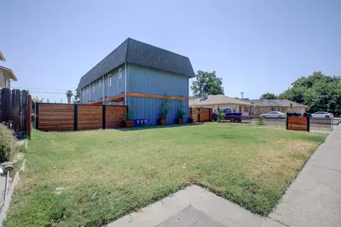 Exterior - 3028 7th St, Ceres, CA 95307 photo 9 of 14