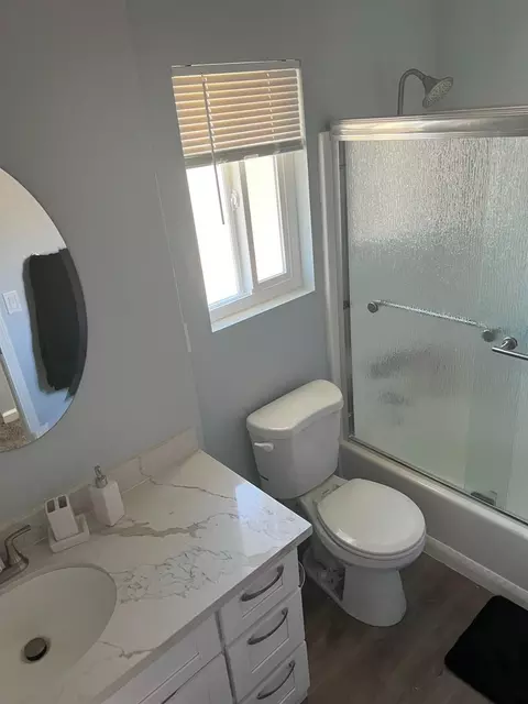 Bath - 3028 7th St, Ceres, CA 95307 photo 1 of 1