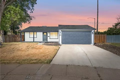 7421 Circle Pkwy, Sacramento, CA 95823