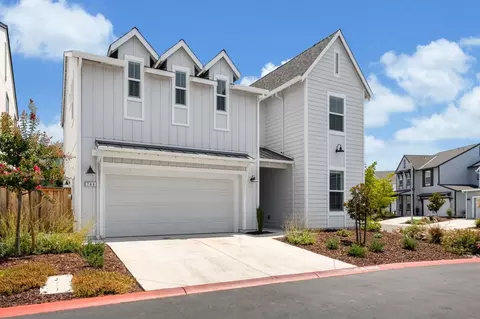 744 Silo St, Folsom, CA 95630 photo 2