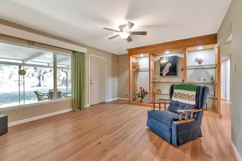 Living - 1539 Mendota Way, Carmichael, CA 95608 photo 2 of 6