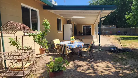 Exterior - 1539 Mendota Way, Carmichael, CA 95608 photo 16 of 31