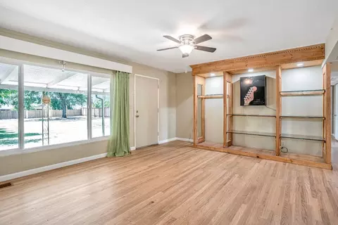 Living - 1539 Mendota Way, Carmichael, CA 95608 photo 4 of 6