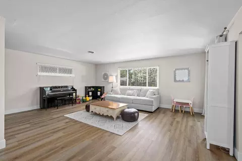 4525 Longhorn St, Carmichael, CA 95608 photo 12