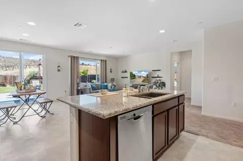 21113 Varietal Ct, Patterson, CA 95363 photo 14