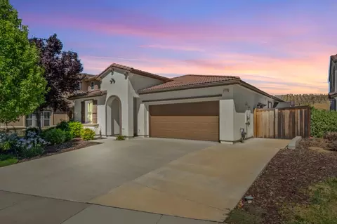 21113 Varietal Ct, Patterson, CA 95363 photo 2