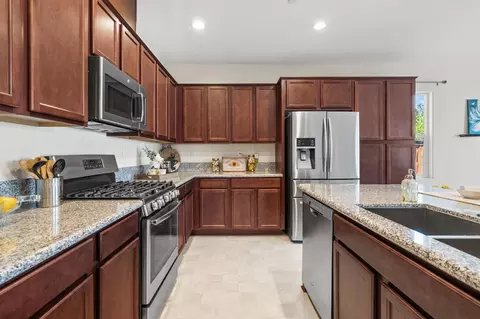 21113 Varietal Ct, Patterson, CA 95363 photo 13