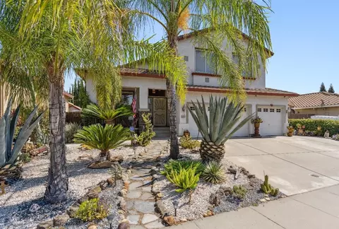 1421 Musgrave Dr, Roseville, CA 95747