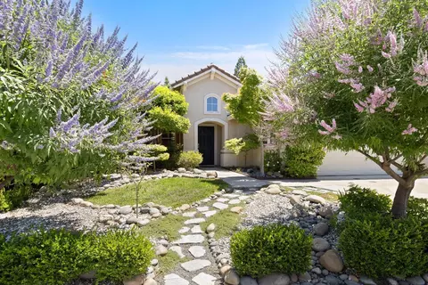 45 Shire Ct, Roseville, CA 95678