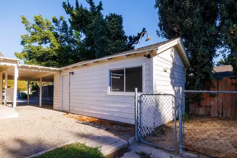 358 N Berkeley Ave, Turlock, CA 95380 photo 34