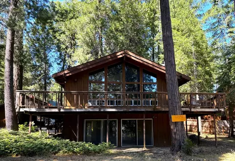 11945 Crystal Wells Rd, Nevada City, CA 95959
