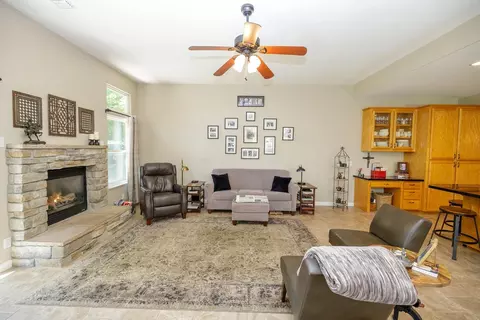 Undisclosed, Turlock, CA 95382 photo 27