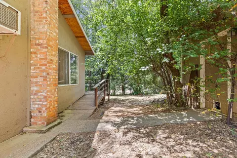 Exterior - 1065 Hillcrest Blvd, Colfax, CA 95713 photo 3 of 11