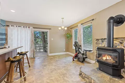 Dining - 1065 Hillcrest Blvd, Colfax, CA 95713 photo 1 of 1