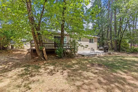 Exterior - 1065 Hillcrest Blvd, Colfax, CA 95713 photo 5 of 11
