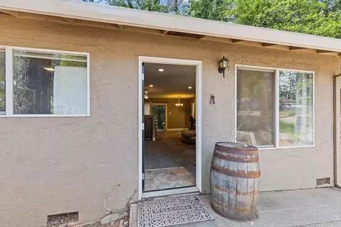 Entry Way - 1065 Hillcrest Blvd, Colfax, CA 95713 photo 1 of 1