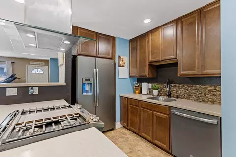 Kitchen - 1065 Hillcrest Blvd, Colfax, CA 95713 photo 3 of 5