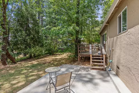 Exterior - 1065 Hillcrest Blvd, Colfax, CA 95713 photo 7 of 11
