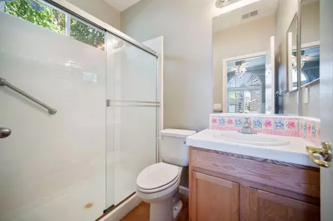 Bath - 2316 Lovers Point Ln, Modesto, CA 95356 photo 2 of 5