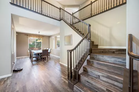 Entry Way - 2316 Lovers Point Ln, Modesto, CA 95356 photo 2 of 7
