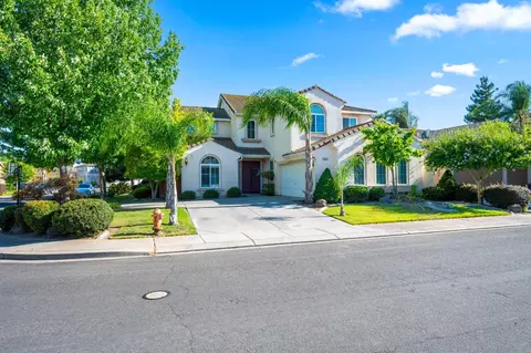 Exterior - 2316 Lovers Point Ln, Modesto, CA 95356 photo 3 of 9