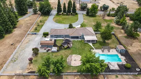 View/Area - 8718 Dillard Rd, Wilton, CA 95693 photo 5 of 8