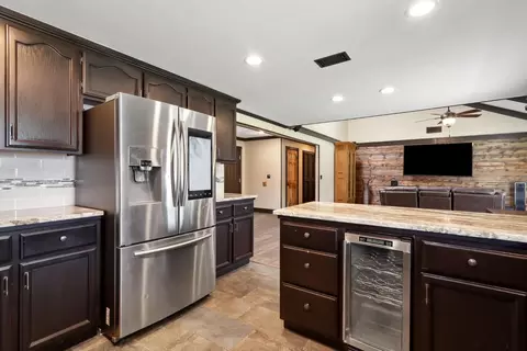 Kitchen - 8718 Dillard Rd, Wilton, CA 95693 photo 5 of 5