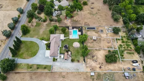 View/Area - 8718 Dillard Rd, Wilton, CA 95693 photo 4 of 8
