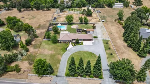 View/Area - 8718 Dillard Rd, Wilton, CA 95693 photo 3 of 8