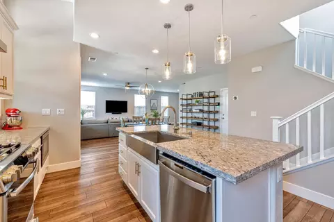 669 Silo St, Folsom, CA 95630 photo 9