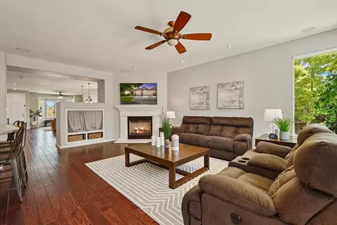 376 Glenbrook Dr, Tracy, CA 95377 photo 4