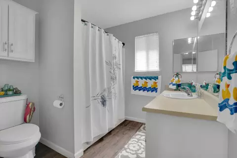Bath - 1813 Walpole, Modesto, CA 95358 photo 1 of 2