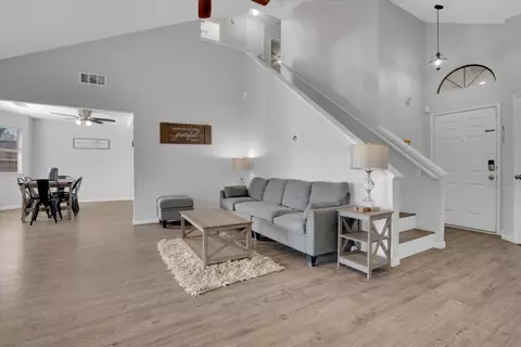 Entry Way - 1813 Walpole, Modesto, CA 95358 photo 2 of 2