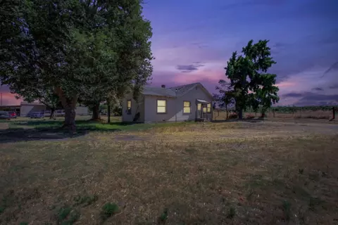 3945 Plainview Rd, Modesto, CA 95357 photo 1