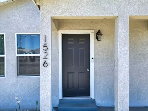 1526 Inyo Ave, Modesto, CA 95358 photo 1