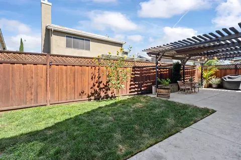 Exterior - 1285 Sunpeak Ln, Tracy, CA 95376 photo 6 of 6