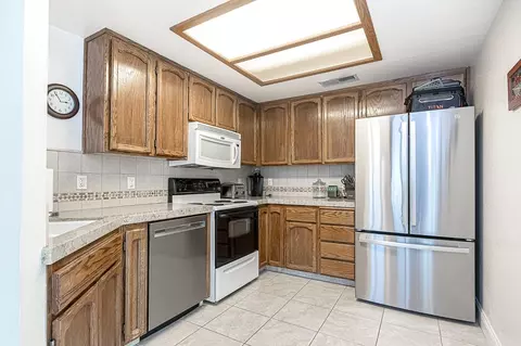 1107 Cedar Creek Dr #20, Modesto, CA 95355 photo 16