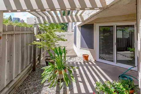 1107 Cedar Creek Dr #20, Modesto, CA 95355 photo 23