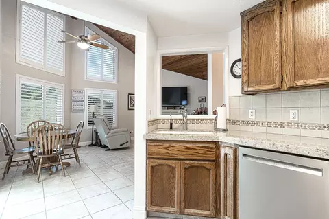 1107 Cedar Creek Dr #20, Modesto, CA 95355 photo 15