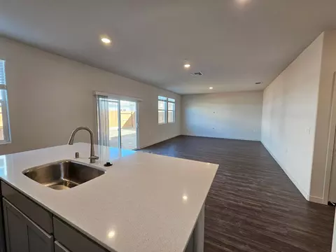 4190 Anise Ct, Merced, CA 95348 photo 2