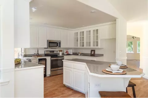 Kitchen - 535 Sunny Oak Ct, Murphys, CA 95247 photo 2 of 4