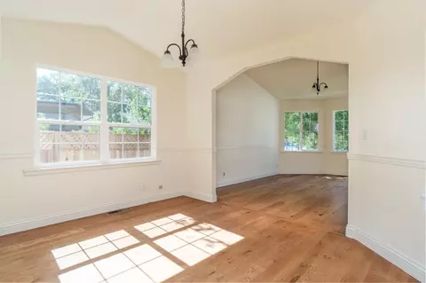 Living - 535 Sunny Oak Ct, Murphys, CA 95247 photo 2 of 4
