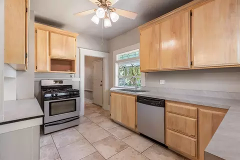 213 Orange Ave, Modesto, CA 95350 photo 11
